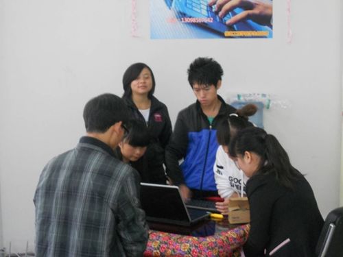 信息工程学院科技服务周成效显著 计算机信息技术咨询服务惠及多方