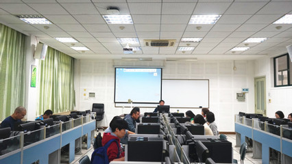 外国语学院MTI专业师资培训系列活动(二) ——‘云翻译技术与翻译教学管理’讲座